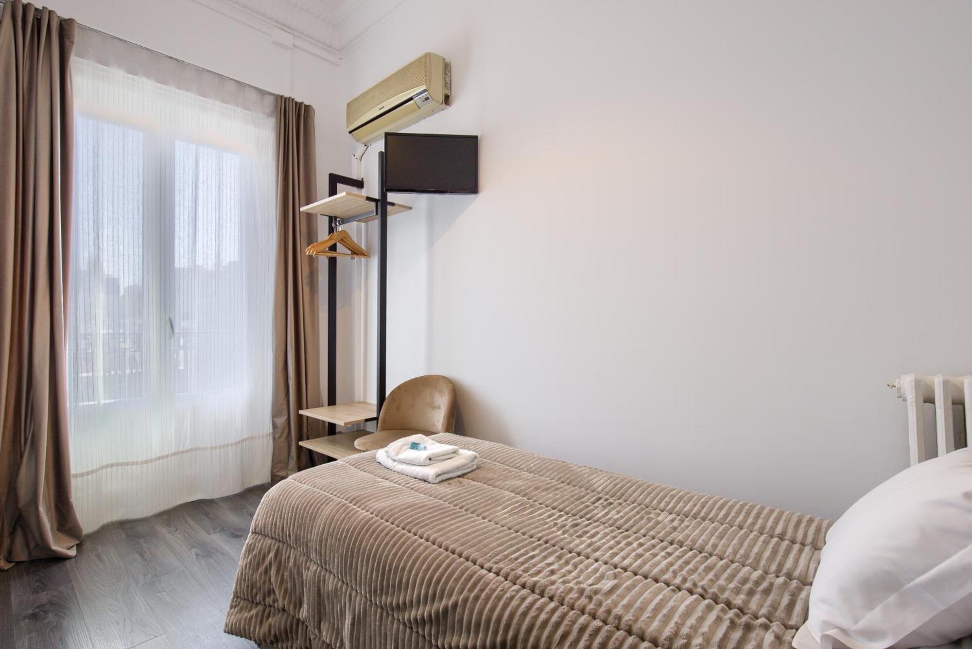 מדריד Hostal Besaya מראה חיצוני תמונה
