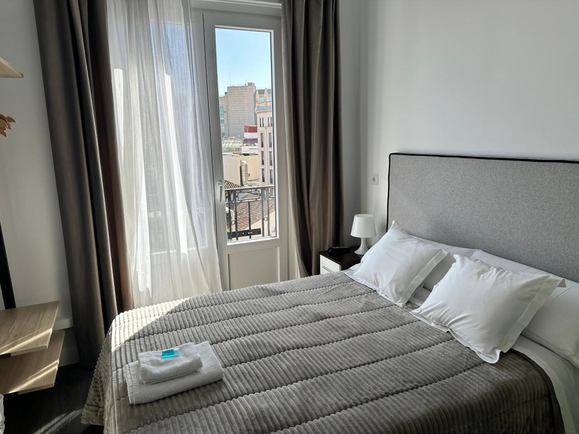 מדריד Hostal Besaya מראה חיצוני תמונה