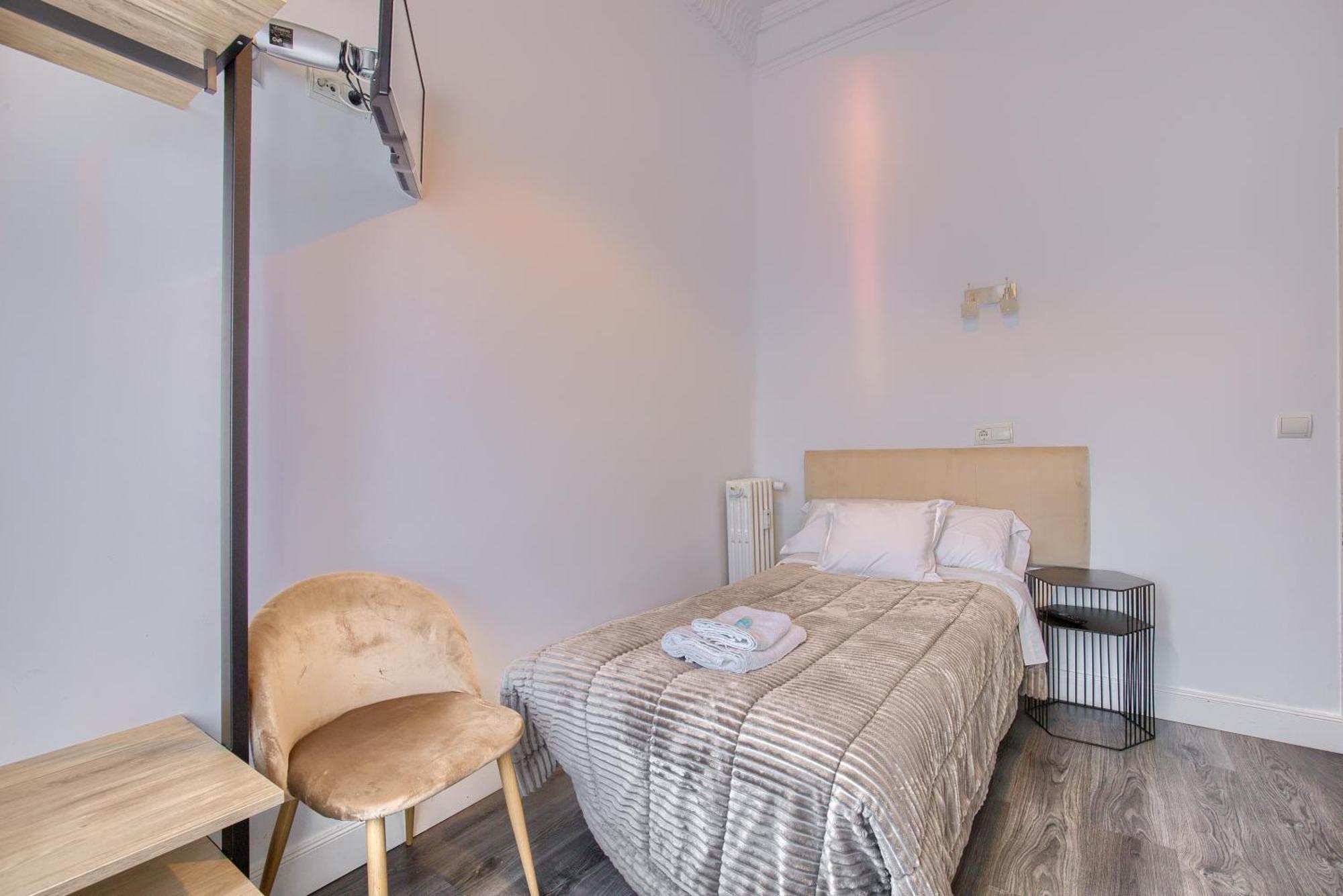 מדריד Hostal Besaya מראה חיצוני תמונה