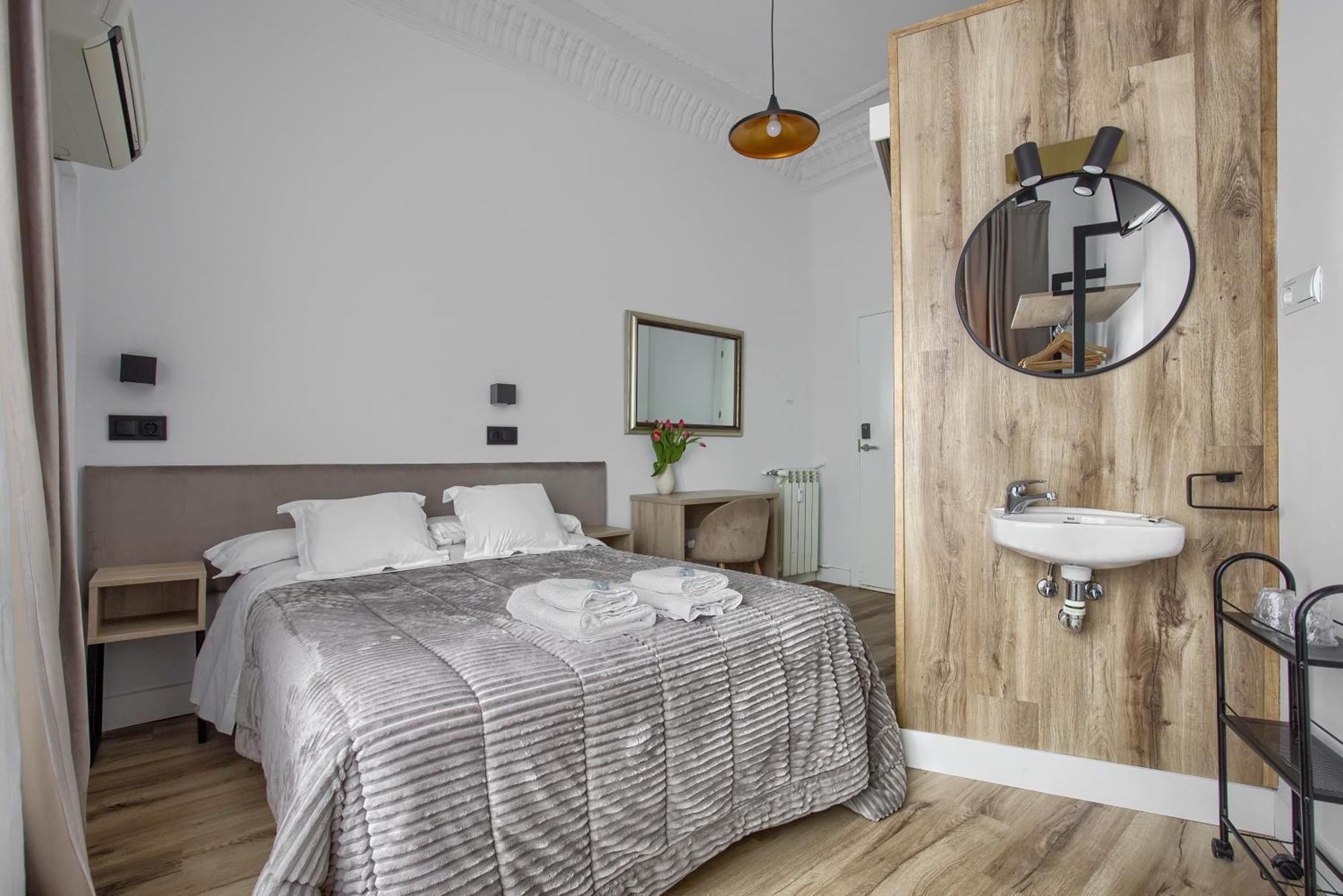 מדריד Hostal Besaya מראה חיצוני תמונה