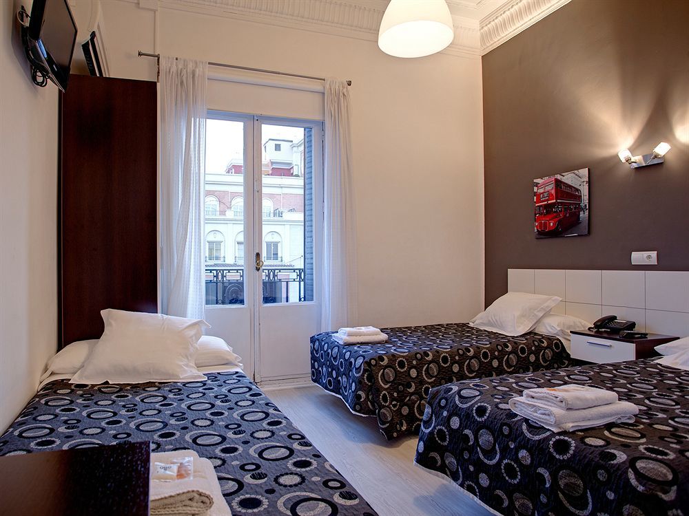 מדריד Hostal Besaya מראה חיצוני תמונה
